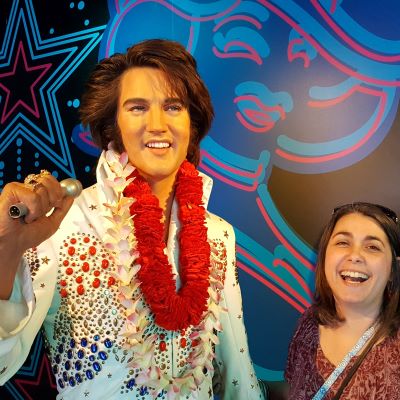 I can't resist a wax museum and Madame Tussauds Orlando had me 'all shook up'