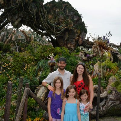 My family enjoying Pandora - The World of Avatar