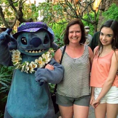 Meeting Stitch at Aulani in Hawaii